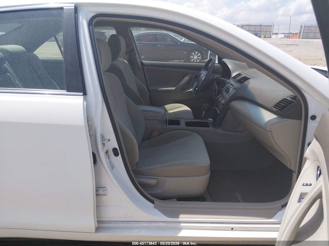 2011 Toyota Camry Le მანქანა იყიდება აუქციონზე, vin: 4T1BF3EK7BU628101, აუქციონის ნომერი: 45173643