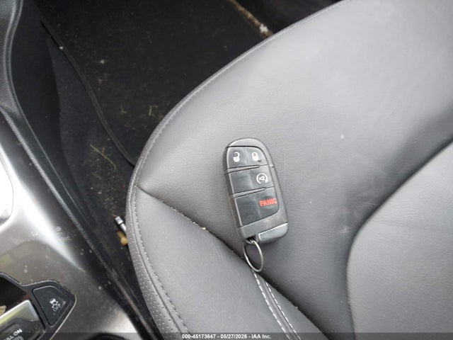 45173647 :رقم المزاد ، ZACNJBD10LPL73116 vin ، 2020 Jeep Renegade Limited 4x4 مزاد بيع