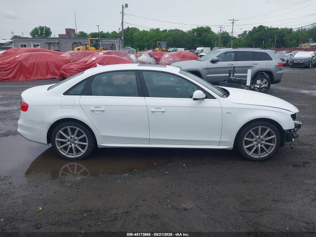 45173668 :رقم المزاد ، WAUFFAFL6FN006829 vin ، 2015 Audi A4 2.0t Premium مزاد بيع
