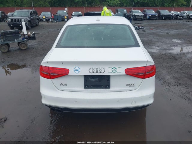 45173668 :رقم المزاد ، WAUFFAFL6FN006829 vin ، 2015 Audi A4 2.0t Premium مزاد بيع