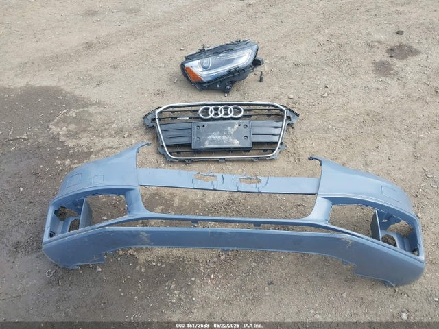 45173668 :رقم المزاد ، WAUFFAFL6FN006829 vin ، 2015 Audi A4 2.0t Premium مزاد بيع