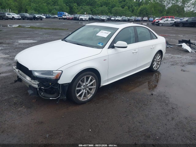 45173668 :رقم المزاد ، WAUFFAFL6FN006829 vin ، 2015 Audi A4 2.0t Premium مزاد بيع