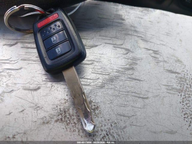 45173698 :رقم المزاد ، 3HGGK5H58FM740716 vin ، 2015 Honda Fit Lx مزاد بيع
