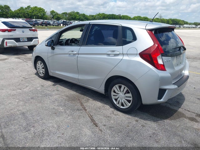 45173698 :رقم المزاد ، 3HGGK5H58FM740716 vin ، 2015 Honda Fit Lx مزاد بيع