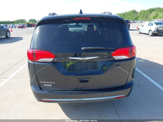Продаж на аукціоні авто 2017 Chrysler Pacifica Touring-l, vin: 2C4RC1BG3HR660520, номер лоту: 45173746