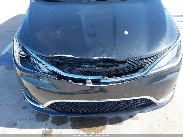 Продаж на аукціоні авто 2017 Chrysler Pacifica Touring-l, vin: 2C4RC1BG3HR660520, номер лоту: 45173746