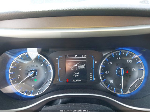 Продаж на аукціоні авто 2017 Chrysler Pacifica Touring-l, vin: 2C4RC1BG3HR660520, номер лоту: 45173746