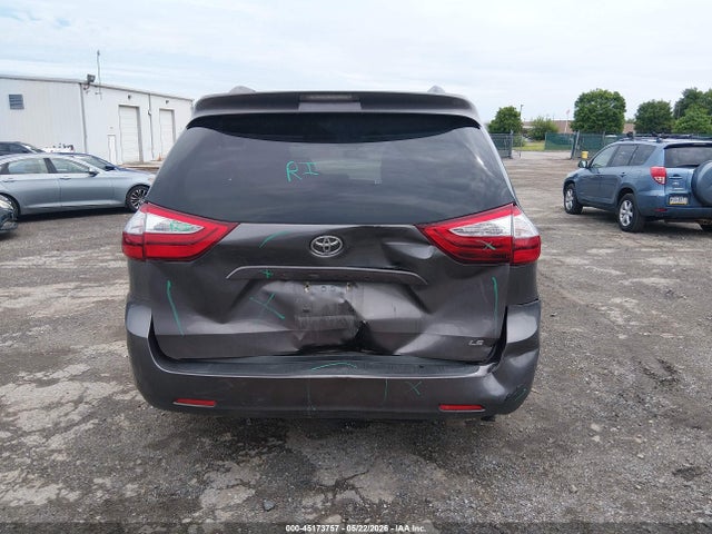 Toyota Sienna Le 8 Passenger 2017 5TDKZ3DC7HS862449 Image 16