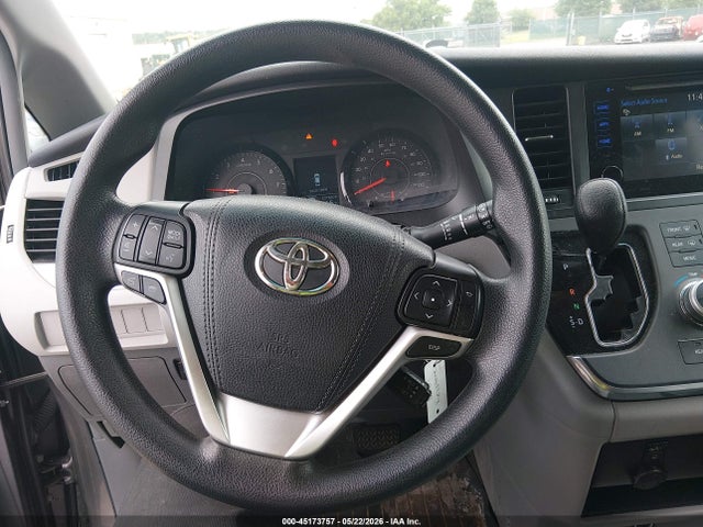 Toyota Sienna Le 8 Passenger 2017 5TDKZ3DC7HS862449 Image 19