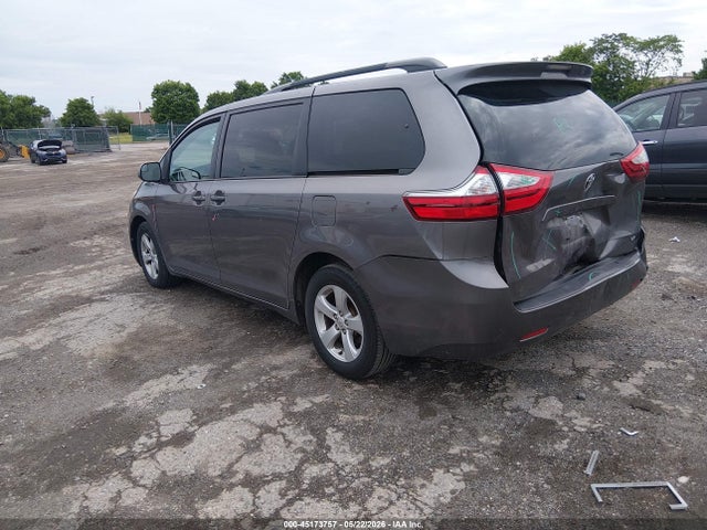 Toyota Sienna Le 8 Passenger 2017 5TDKZ3DC7HS862449 Image 3