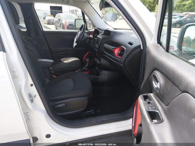 2015 Jeep Renegade Trailhawk მანქანა იყიდება აუქციონზე, vin: ZACCJBCT0FPB55054, აუქციონის ნომერი: 45173764