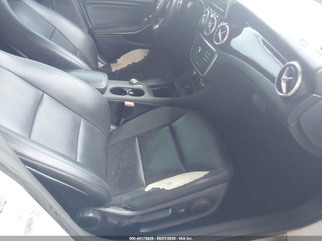 Продажа на аукционе авто 2015 Mercedes-benz Cla 250, vin: WDDSJ4EB8FN164461, номер лота: 45173828