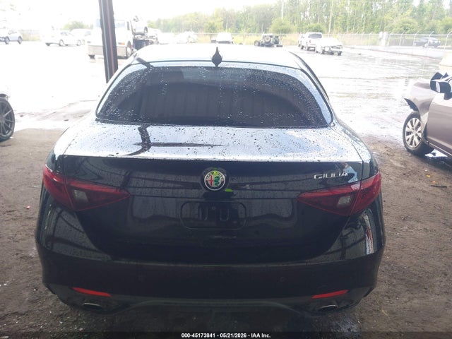 2017 Alfa Romeo Giulia Rwd მანქანა იყიდება აუქციონზე, vin: ZARFAEBN6H7540278, აუქციონის ნომერი: 45173841