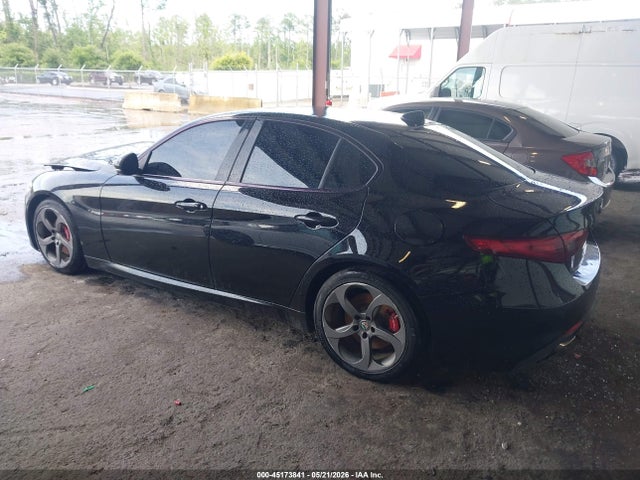2017 Alfa Romeo Giulia Rwd მანქანა იყიდება აუქციონზე, vin: ZARFAEBN6H7540278, აუქციონის ნომერი: 45173841