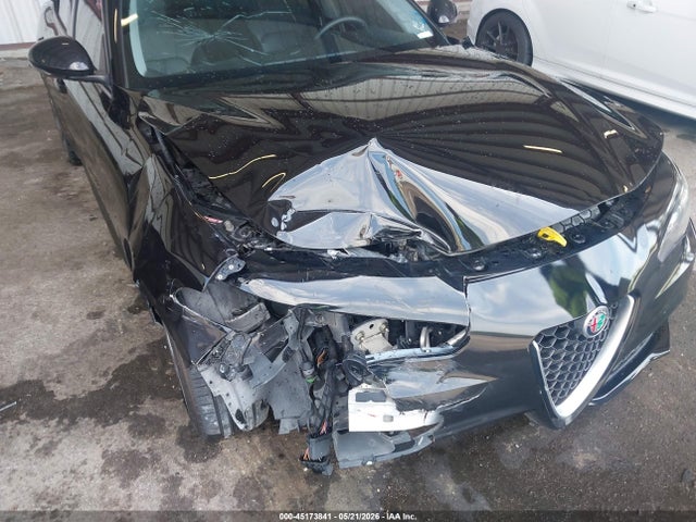 2017 Alfa Romeo Giulia Rwd მანქანა იყიდება აუქციონზე, vin: ZARFAEBN6H7540278, აუქციონის ნომერი: 45173841