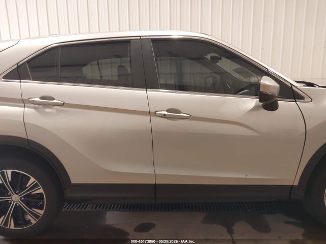 2022 Mitsubishi Eclipse Cross Se S-awc/se Special Edition S-awc/sel S-awc/sel Special Edition S-awc მანქანა იყიდება აუქციონზე, vin: JA4ATWAA2NZ055665, აუქციონის ნომერი: 45173850