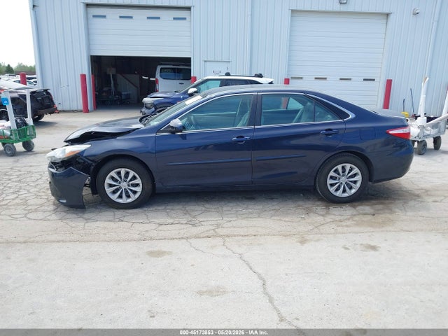 Aukcja sprzedaży 2015 Toyota Camry Le, vin: 4T4BF1FK4FR506584, numer aukcji: 45173853