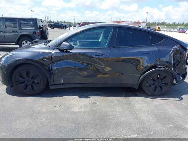 45173889 :رقم المزاد ، 7SAYGDED2SF263289 vin ، 2025 Tesla Model Y Long Range Dual Motor Rear-wheel Drive مزاد بيع