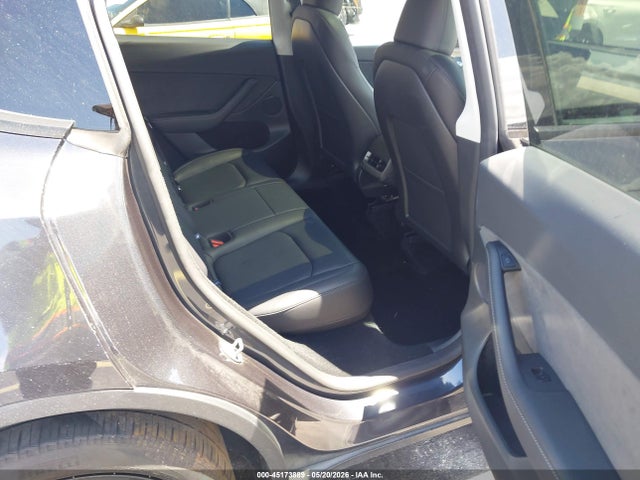 45173889 :رقم المزاد ، 7SAYGDED2SF263289 vin ، 2025 Tesla Model Y Long Range Dual Motor Rear-wheel Drive مزاد بيع