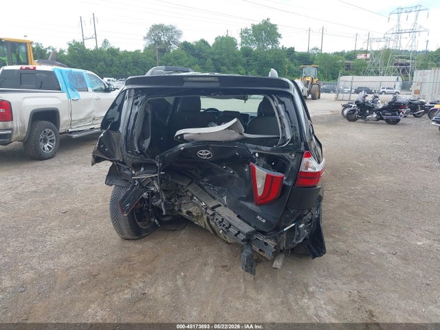 5TDYZ3DC3HS835646 Toyota Sienna Xle 8 Passenger