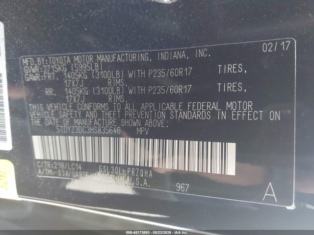 5TDYZ3DC3HS835646 Toyota Sienna Xle 8 Passenger