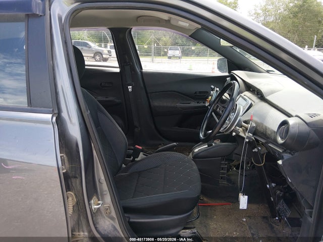 45173908 :رقم المزاد ، 3N1CP5CU8JL507076 vin ، 2018 Nissan Kicks S مزاد بيع