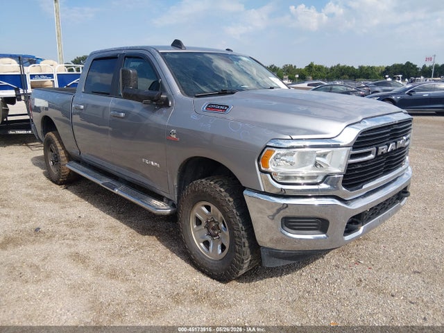 45173915 :رقم المزاد ، 3C6UR5DL8LG159915 vin ، 2020 Ram 2500 Big Horn  4x4 6'4 Box مزاد بيع
