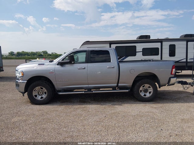 45173915 :رقم المزاد ، 3C6UR5DL8LG159915 vin ، 2020 Ram 2500 Big Horn  4x4 6'4 Box مزاد بيع