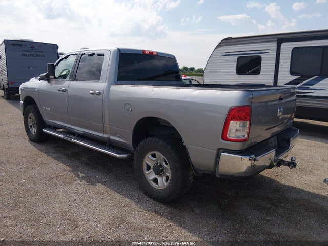45173915 :رقم المزاد ، 3C6UR5DL8LG159915 vin ، 2020 Ram 2500 Big Horn  4x4 6'4 Box مزاد بيع