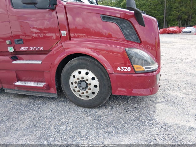 Продажа на аукционе авто 2017 Volvo Vnl, vin: 4V4NC9EJ7HN972328, номер лота: 45173919