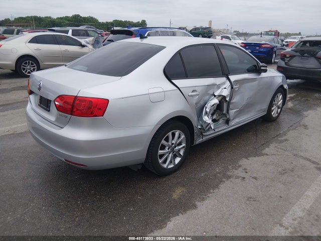 Продаж на аукціоні авто 2011 Volkswagen Jetta 2.5l Se, vin: 3VWDX7AJ6BM384926, номер лоту: 45173933