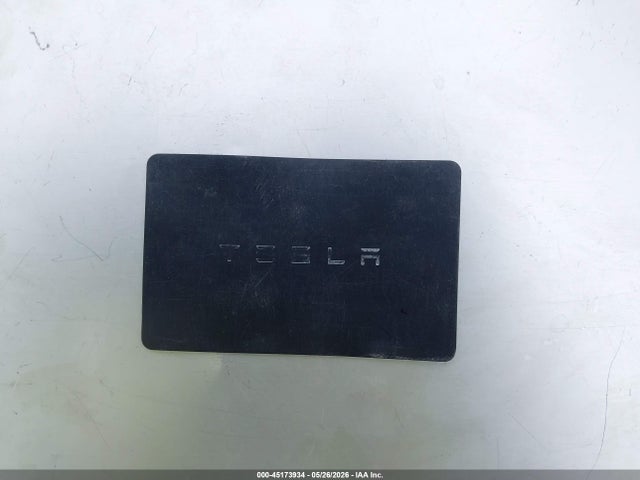 2021 Tesla Model Y Long Range Dual Motor All-wheel Drive მანქანა იყიდება აუქციონზე, vin: 5YJYGDEE3MF231699, აუქციონის ნომერი: 45173934