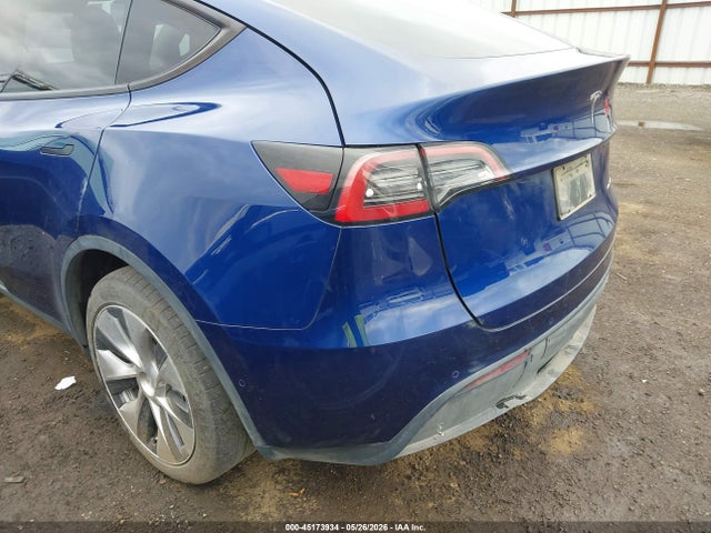 2021 Tesla Model Y Long Range Dual Motor All-wheel Drive მანქანა იყიდება აუქციონზე, vin: 5YJYGDEE3MF231699, აუქციონის ნომერი: 45173934