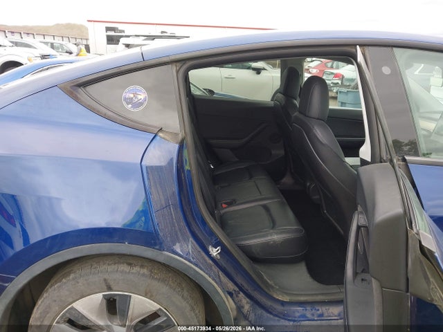 2021 Tesla Model Y Long Range Dual Motor All-wheel Drive მანქანა იყიდება აუქციონზე, vin: 5YJYGDEE3MF231699, აუქციონის ნომერი: 45173934