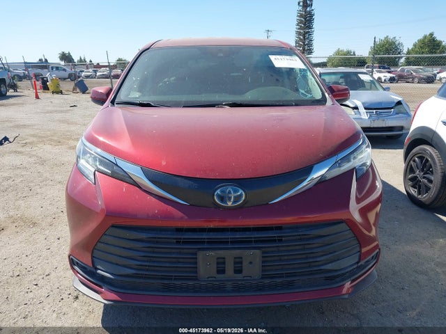 2021 Toyota Sienna Le მანქანა იყიდება აუქციონზე, vin: 5TDKRKEC6MS044245, აუქციონის ნომერი: 45173962