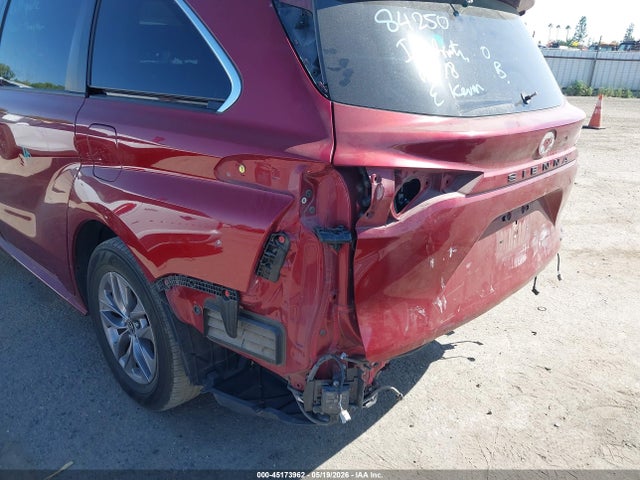 2021 Toyota Sienna Le მანქანა იყიდება აუქციონზე, vin: 5TDKRKEC6MS044245, აუქციონის ნომერი: 45173962