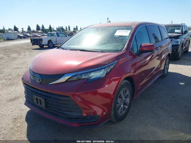 2021 Toyota Sienna Le მანქანა იყიდება აუქციონზე, vin: 5TDKRKEC6MS044245, აუქციონის ნომერი: 45173962