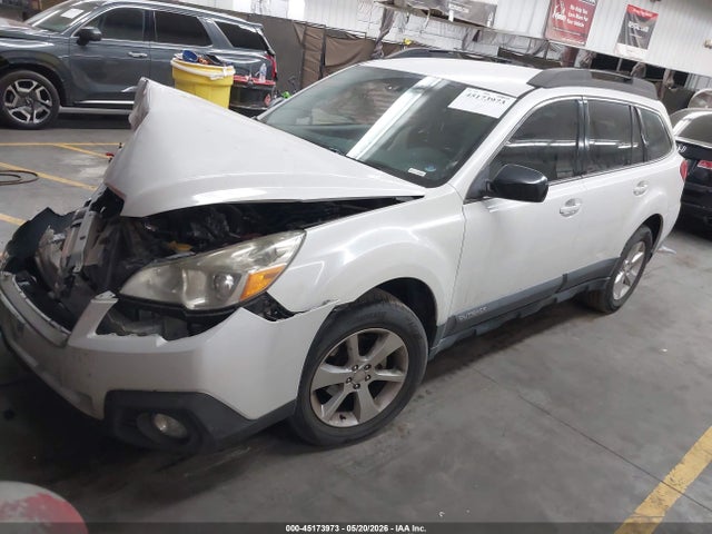 2014 Subaru Outback 2.5i მანქანა იყიდება აუქციონზე, vin: 4S4BRBAC9E3324150, აუქციონის ნომერი: 45173973