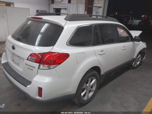 2014 Subaru Outback 2.5i მანქანა იყიდება აუქციონზე, vin: 4S4BRBAC9E3324150, აუქციონის ნომერი: 45173973