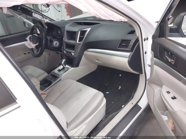 2014 Subaru Outback 2.5i მანქანა იყიდება აუქციონზე, vin: 4S4BRBAC9E3324150, აუქციონის ნომერი: 45173973