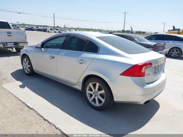 45173989 :رقم المزاد ، YV126MFK8G2393908 vin ، 2016 Volvo S60 T5 Drive-e Premier مزاد بيع