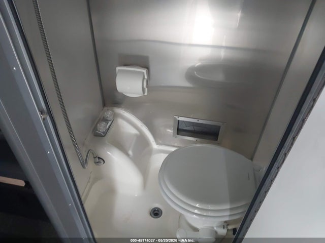 Airstream Other 2019 1SMG4DC16KJ204262 Image 7