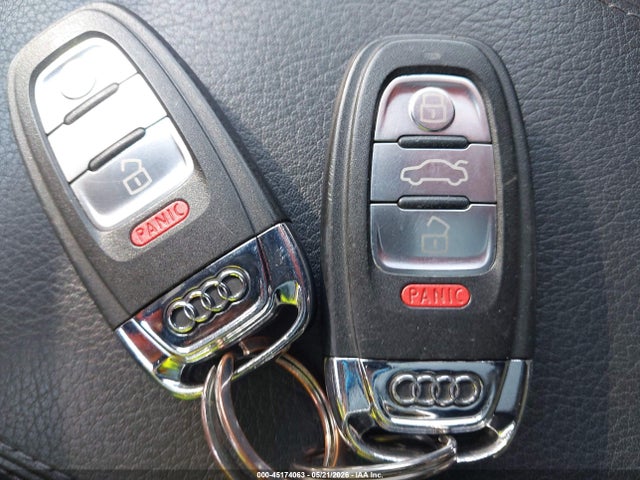 2015 Audi Q5 2.0t Premium მანქანა იყიდება აუქციონზე, vin: WA1LFAFP6FA067592, აუქციონის ნომერი: 45174063