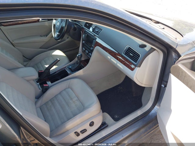 Aukcja sprzedaży 2012 Volkswagen Passat 2.0l Tdi Sel Premium, vin: 1VWCN7A37CC099299, numer aukcji: 45174071