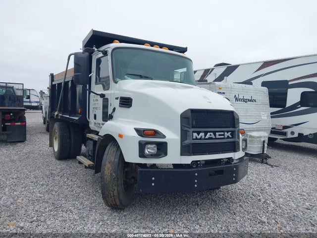 45174082 :رقم المزاد ، 1M2MDBAA8NS002501 vin ، 2022 Mack Md مزاد بيع
