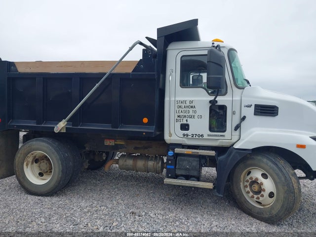 45174082 :رقم المزاد ، 1M2MDBAA8NS002501 vin ، 2022 Mack Md مزاد بيع