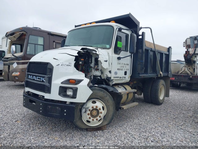 45174082 :رقم المزاد ، 1M2MDBAA8NS002501 vin ، 2022 Mack Md مزاد بيع