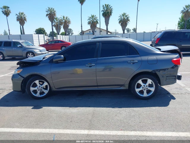 2013 Toyota Corolla Le მანქანა იყიდება აუქციონზე, vin: 5YFBU4EE7DP190982, აუქციონის ნომერი: 45174114