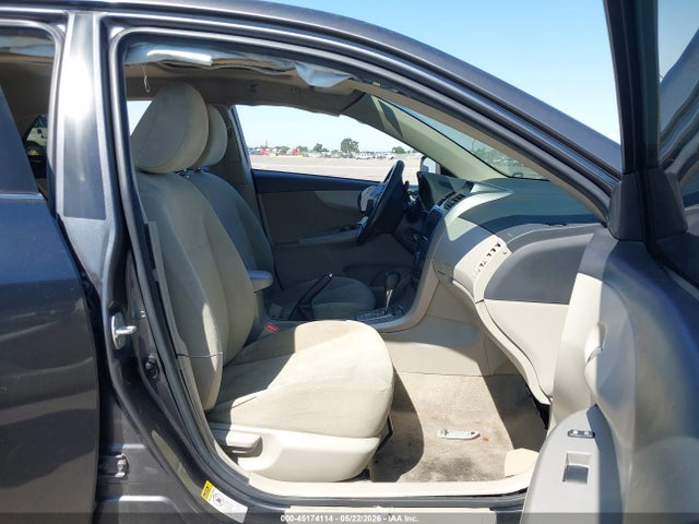 2013 Toyota Corolla Le მანქანა იყიდება აუქციონზე, vin: 5YFBU4EE7DP190982, აუქციონის ნომერი: 45174114