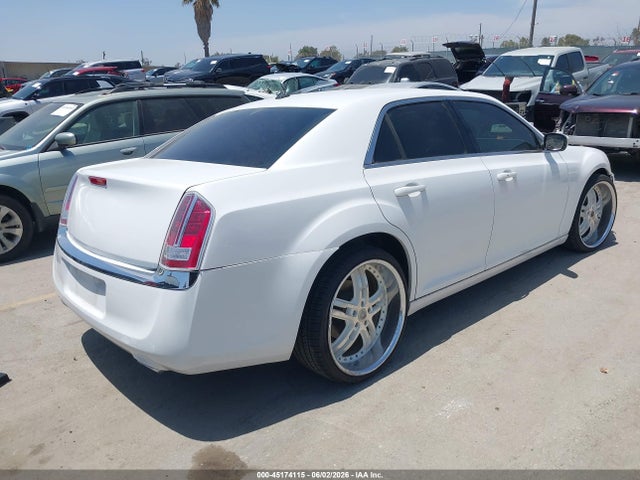 Продажа на аукционе авто 2013 Chrysler 300 Motown, vin: 2C3CCAAG7DH553000, номер лота: 45174115